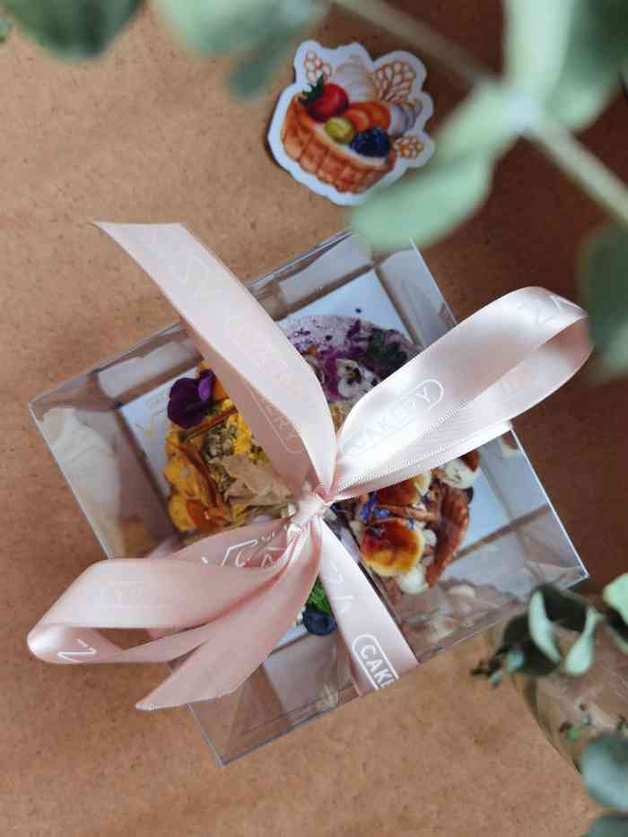 zaza cakery-"通过微信预约的,一个南瓜派和一个蜜瓜派.