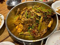 爆辣干锅鸭头-安诚居干锅鸭头(八角店)
