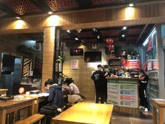 大堂-管氏翅吧(护国寺店)
