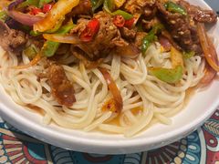 -楼兰古丽·新疆拌面·清真(华阳城店)