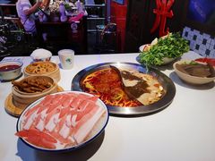 -卤校长重庆火锅(国兴店)
