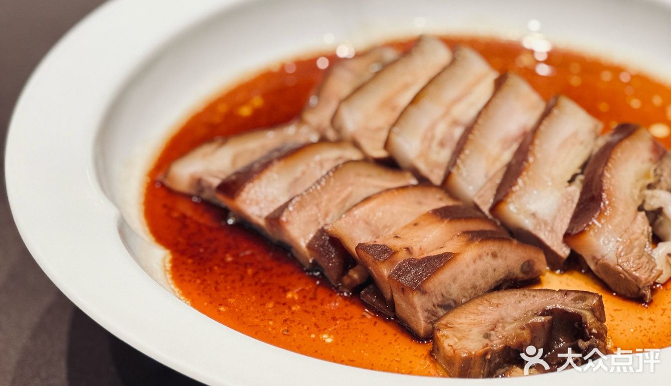 福州酒店中餐厅的天花板？