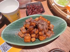 -包整·丝娃娃(一览甲秀楼风景店)