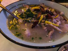 老坛酸菜鱼-胡桃里音乐酒馆(仓山万达店)