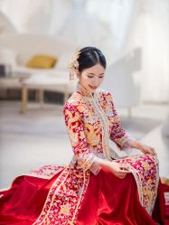 -不晚国际婚纱礼服
