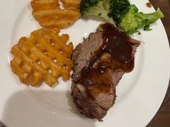 -北京希尔顿逸林酒店-逸轩西餐厅-自助餐厅