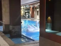 -浅深休闲酒店-停车场