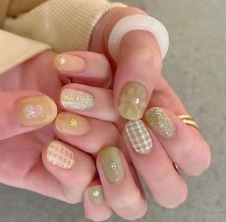 -悦指间美甲美睫