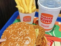 -汉堡王(颐和汇邻湾广场店)