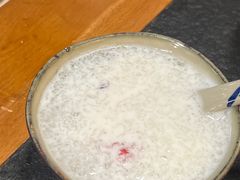 云南玫瑰牛奶雪燕-阿山卓·野生菌火锅·纳西火塘烤肉