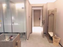 -曼谷一号酒店(深圳龙华大浪商业中心店)