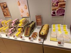 面包甜点陈列柜-好利来(亦庄国融店)