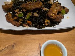 -头上红煨盐鸡·非遗院子餐厅