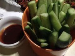 激情小黄瓜-巴特餐饮6加1音乐餐吧·新疆菜