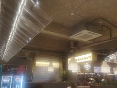 -老房老舍重庆火锅(假日城市店)
