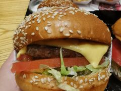 -The Habit Burger Grill 哈比特汉堡(爱琴海店)