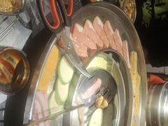 -哈哈碳都·牛肋条无限自助烤肉(台江万达店)