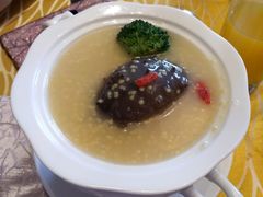 辽参小米粥-湖影中餐厅·南京金茂威斯汀大酒店