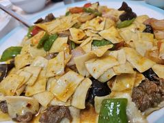 -撒拉人家.酸菜牦牛肉火锅