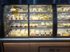 -蓝小轩蛋糕·面包(趣春店)