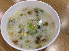 皮蛋瘦肉粥-鴻瑞興面馆(保利时光里店)