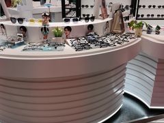 -沫芮眼镜·蔡司官方授权店(人民广场店)