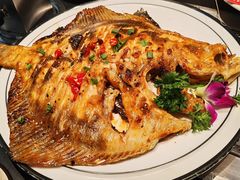 -鸭绿江海鲜烧烤大排档(杏林街店)