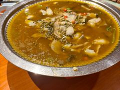 -有红鸡毛店·川菜(建设路店)