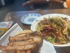 -老天桥酱肉烧饼夹肘子(天桥店)