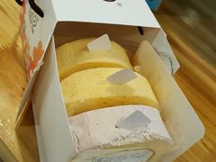-花花卷卷·鲜食蛋糕(静安久光百货店)