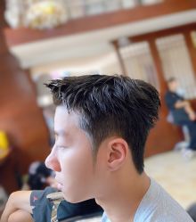 -尼特斯男士发型馆