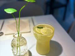 -春树下·树屋花房西餐厅(罍街AS1980店)