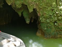 -怀托摩萤火虫洞