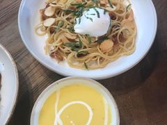 培根蒜片意面-ROAST coffee & eatery