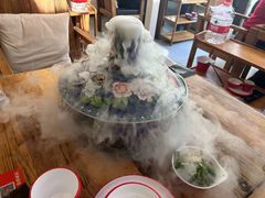 -毛辣果·贵州红酸汤牛肉火锅(西单店)
