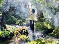 -Chom Cafe and Restaurant