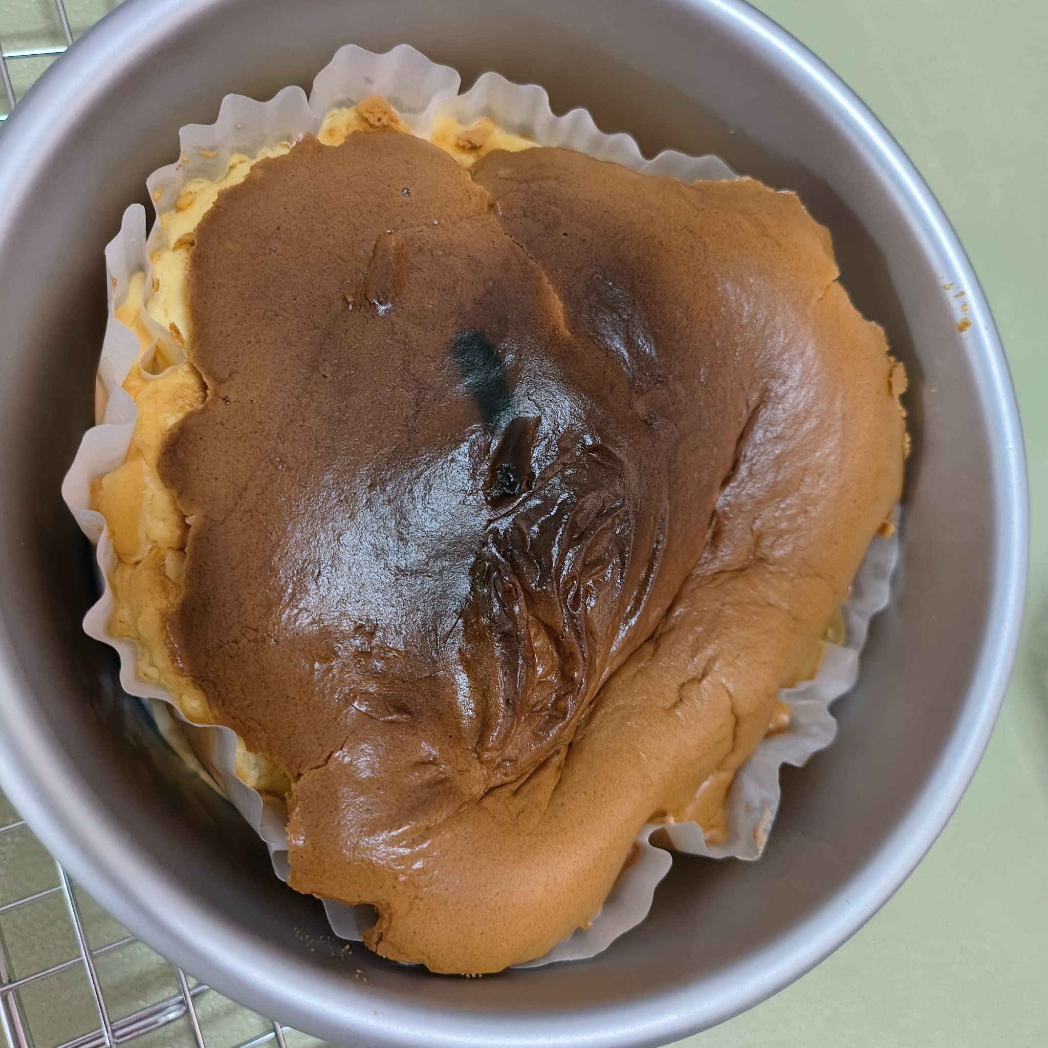 做了个丑丑的轻乳酪蛋糕