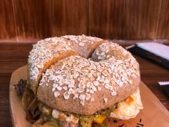 -Catch Bagel(芳草地店)