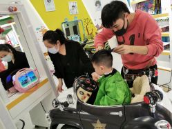 -爆米花儿童美发乐园(布吉华润万象汇店)