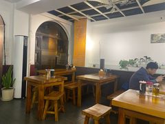 -丽虹云南过桥米线(兴工街店)