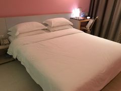 -卡罗酒店(东门晒布地铁站店)