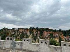 -彩色沙林风景区