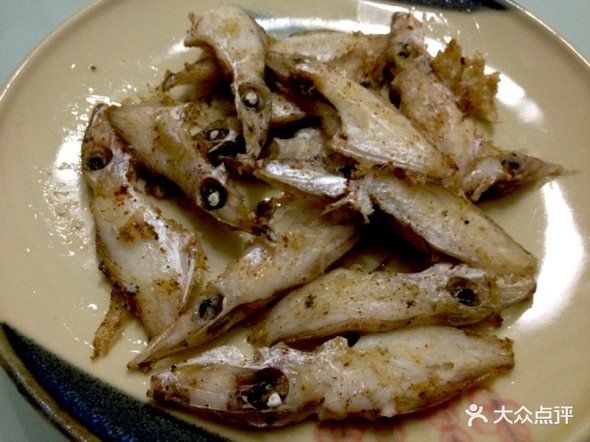 蒜茸牛油蒸剥皮鱼