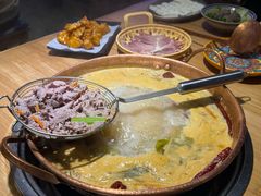 -洱火云南酸菜牛肉火锅(石景山当代商城店)