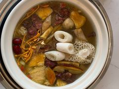 -菌子鲜汤野生菌锅