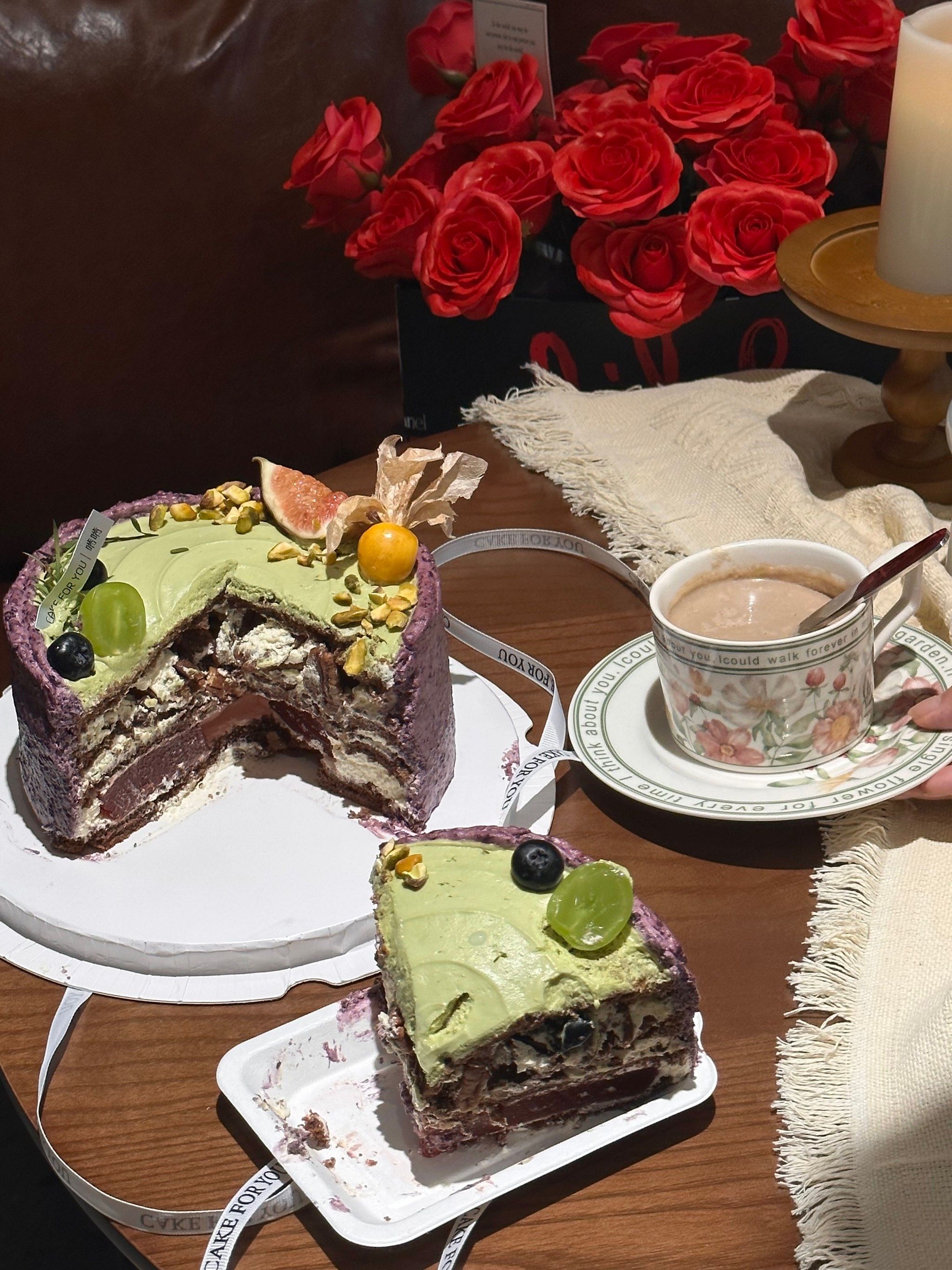 三拼奶油,馅料层次好丰富,酸酸甜甜的莓果库利77大颗碧根果坚果真的