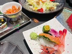 -铭牛烧肉·和牛海鲜自助(高新月牙湖店)