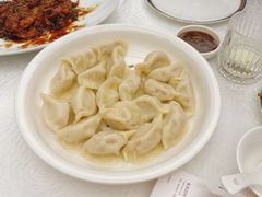 -品海楼·大连海胆锅贴馆(东港店)