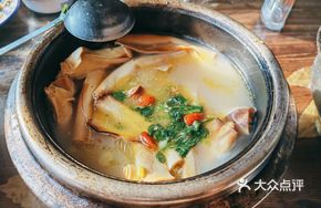 Stone Pot Old Soup Tofu Skewers