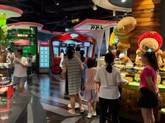 -四海一家自助餐(益田假日广场店)